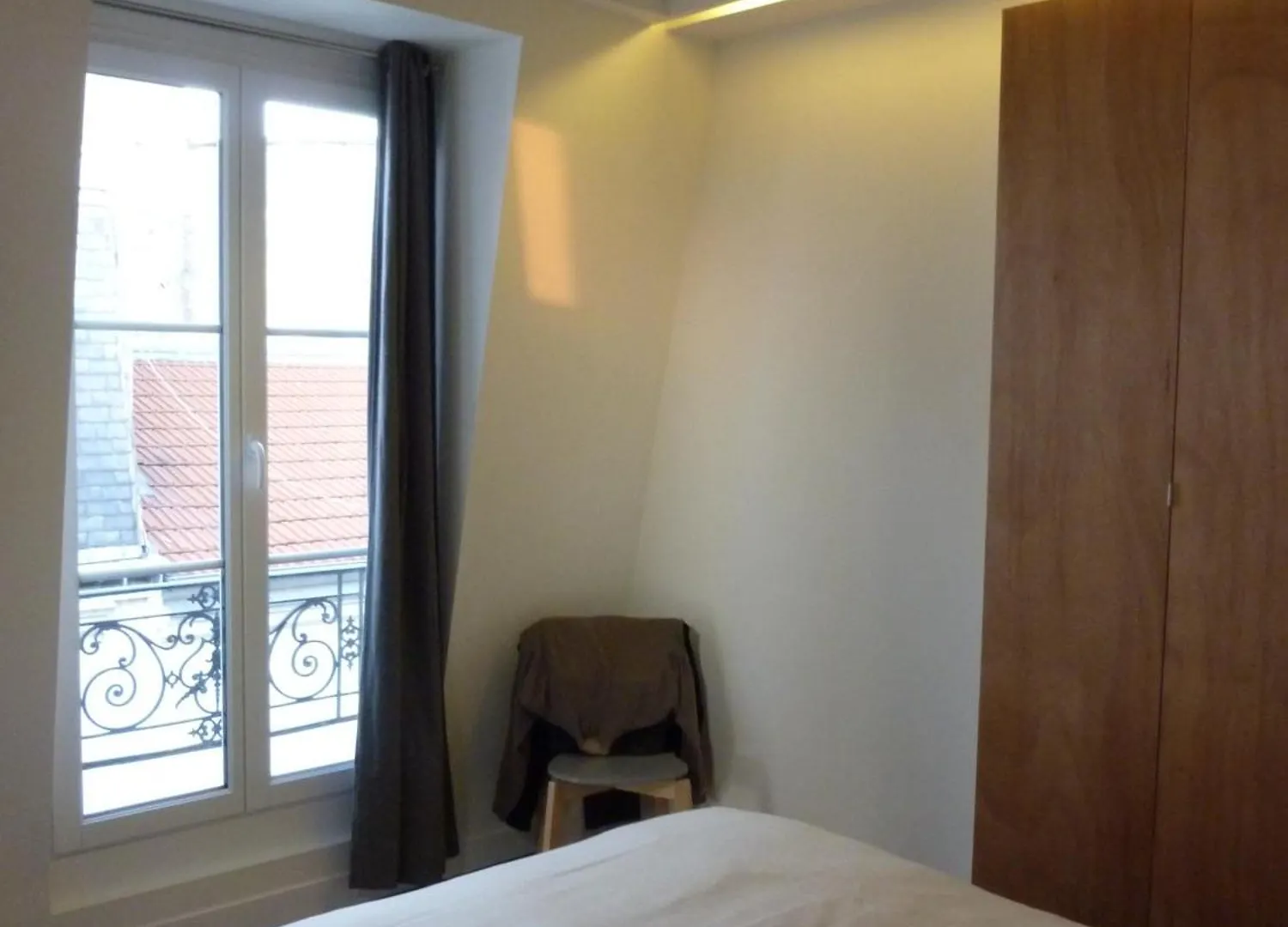 3 Rooms Apartment Business Rooftop View To Montmartre Paris