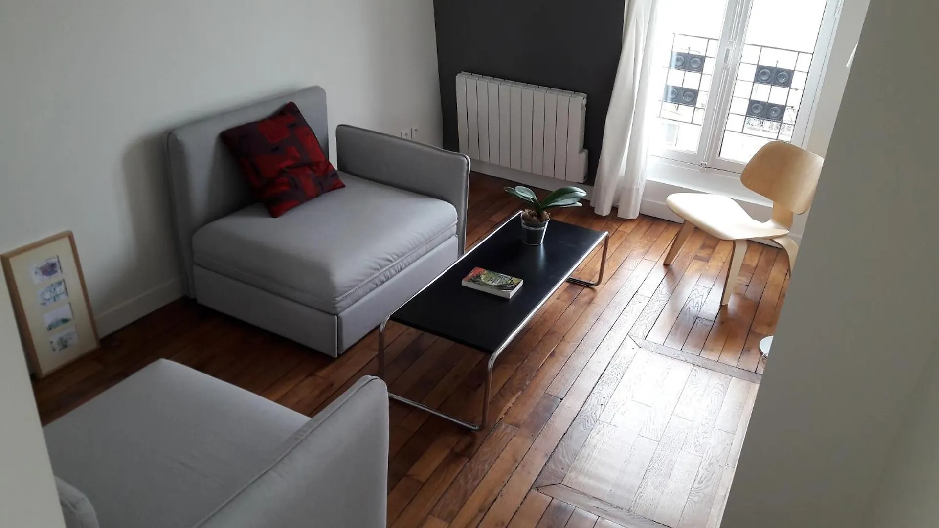 3 Rooms Apartment Business Rooftop View To Montmartre Paris
